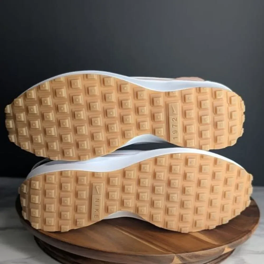 Women Nike Waffle debut Partial Beige White Shoe Size 11 Dh9523 201